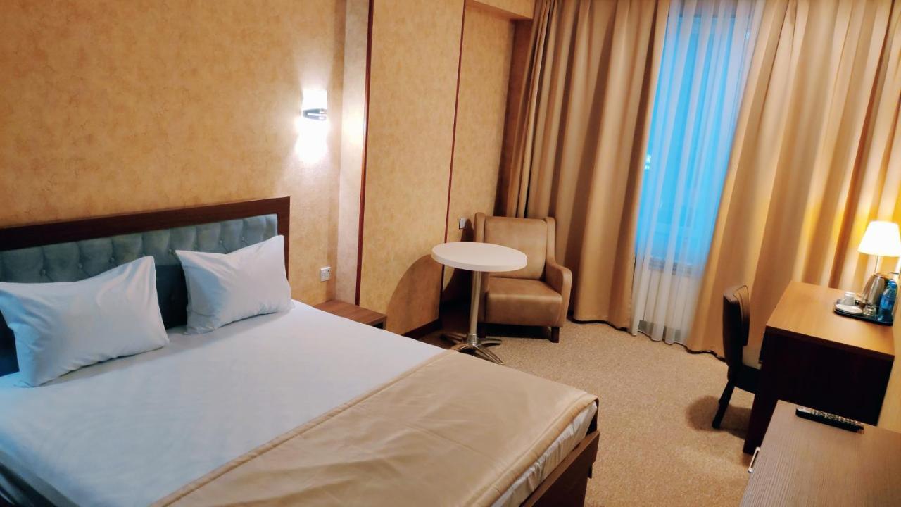 Royal Sapphire Hotel Baku Ngoại thất bức ảnh