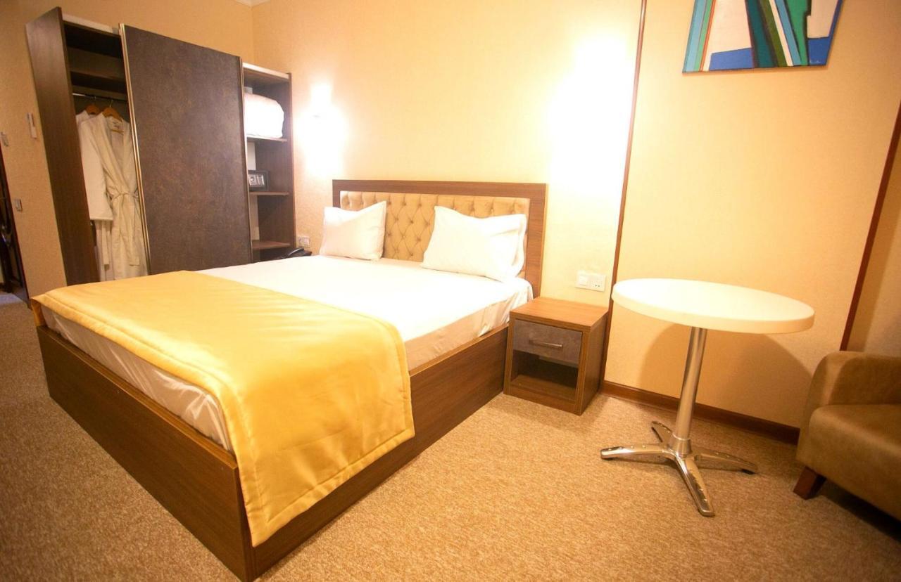 Royal Sapphire Hotel Baku Ngoại thất bức ảnh