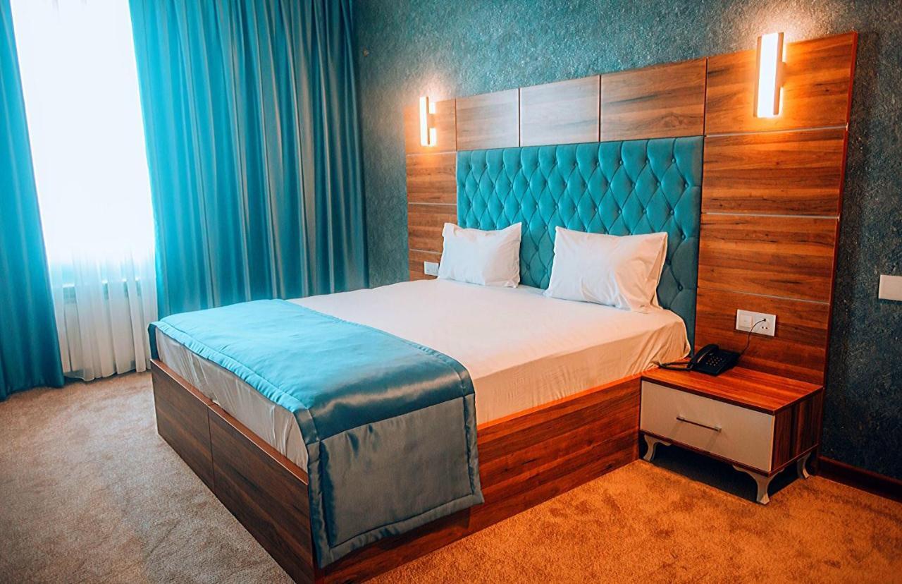 Royal Sapphire Hotel Baku Ngoại thất bức ảnh