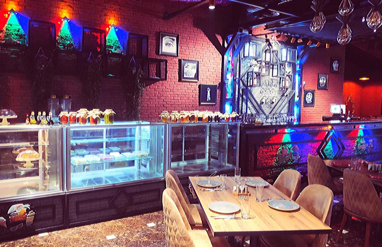 Royal Sapphire Hotel Baku Ngoại thất bức ảnh